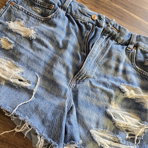 AE Curvy 90's Boyfriend Shorts - Picture 2 of 6